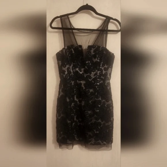 BCBGMAXAZRIA beautiful Embroidered black party dress - Picture 3 of 6